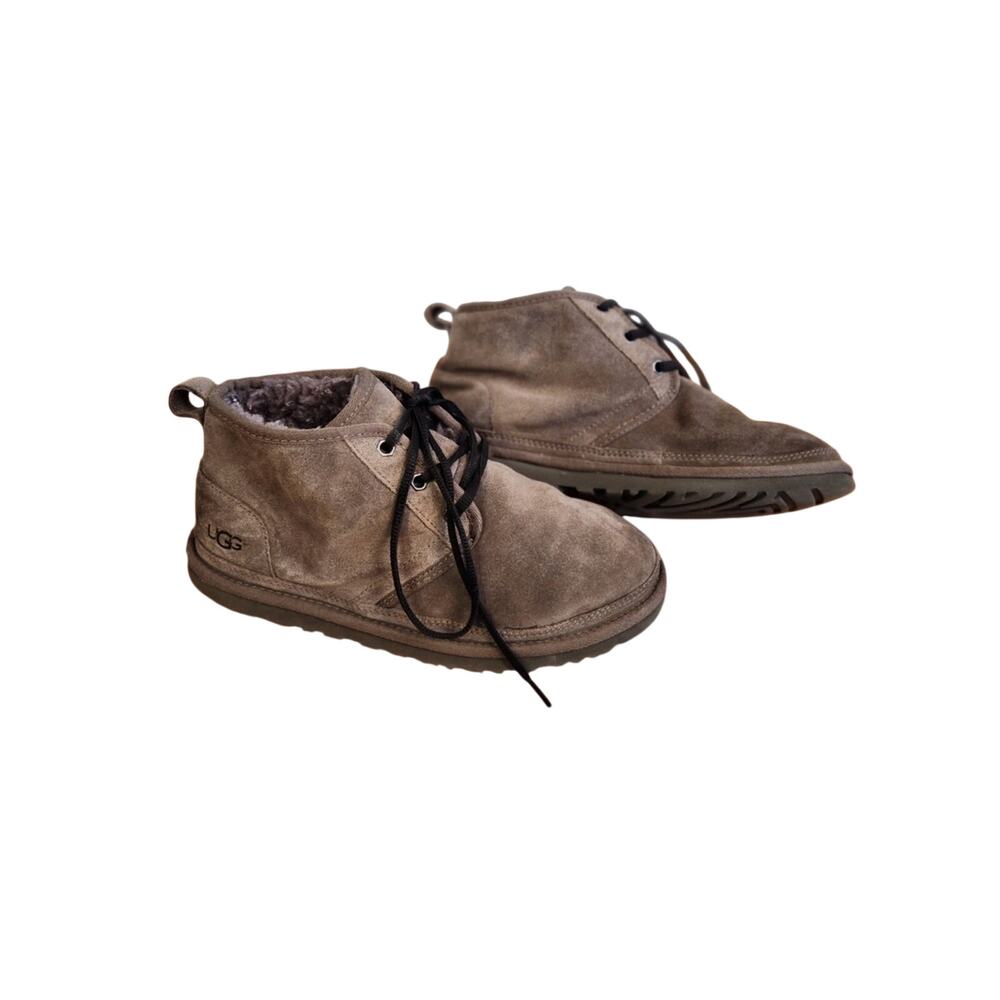 UGG Neumel 3236 Men’s 7 Brown Suede Sheepskin Lined Chukka Boots